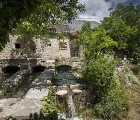 Apartman Relax Split Area With Jacuzzi And Mountain View