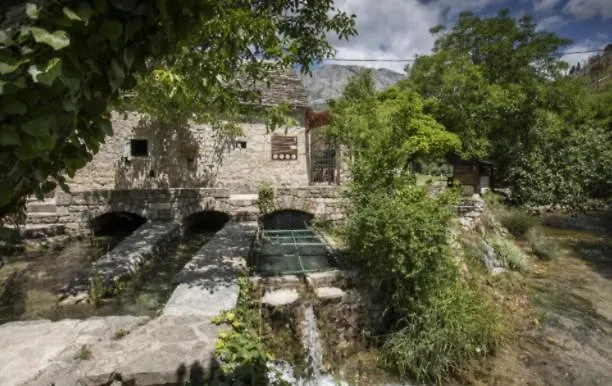 Διαμέρισμα Relax Split Area With Jacuzzi And Mountain View